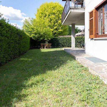 Profumodilago Angera Exteriér fotografie